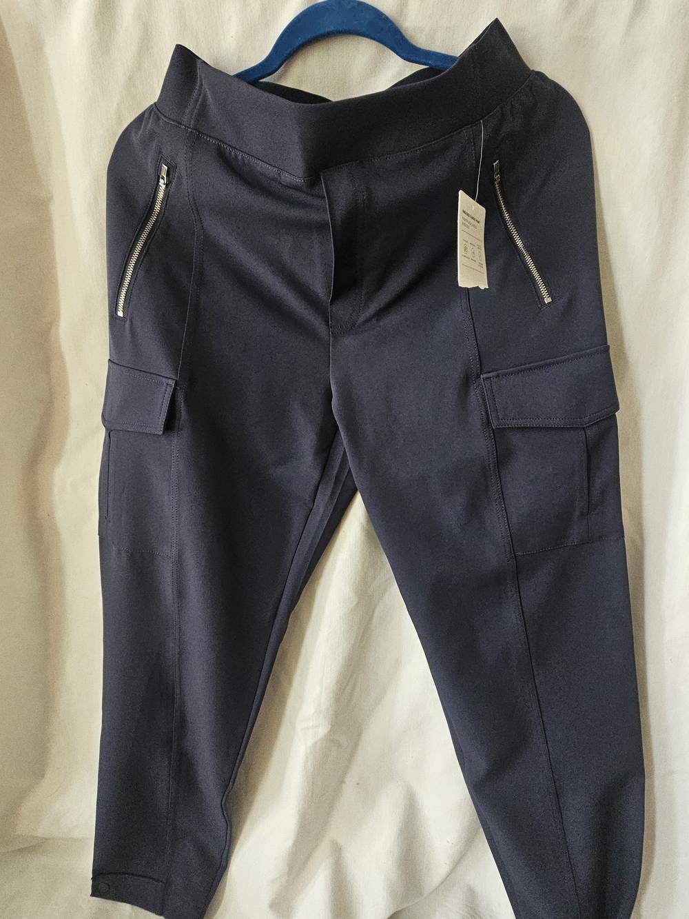 NWT Athleta Endless Cargo Pants